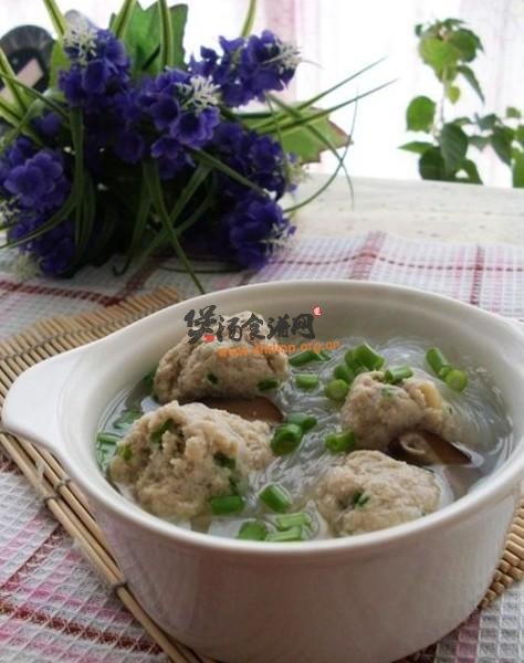 豆渣丸子粉丝汤的做法