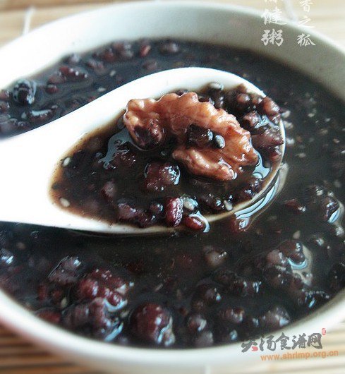 三黑桃仁粥的做法