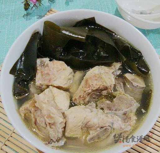 海带龙骨汤的做法