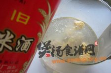 西洋参红枣鸡汤的做法