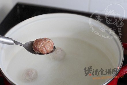 冬瓜汆丸子汤的做法