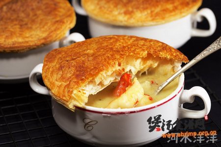 鲜虾酥皮奶油浓汤的做法