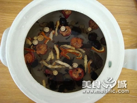 冰镇酸梅汤的做法