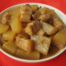 五花肉烧白萝卜的做法 五花肉烧白萝卜的做法