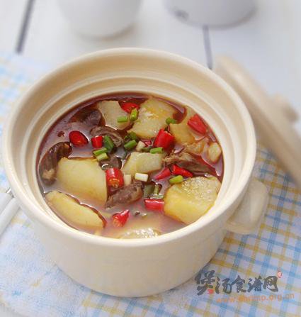 鸡心炖土豆的做法