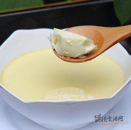 牛奶炖鸡蛋的做法