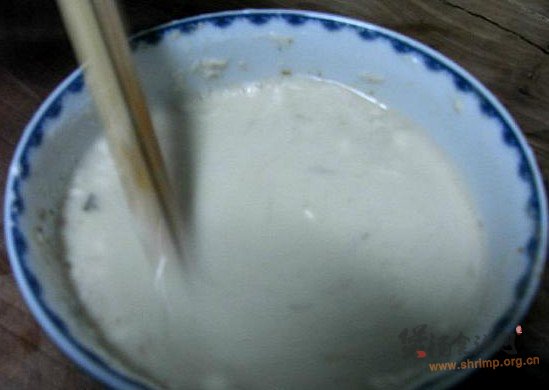 小蒜鸡蛋洋葱粥的做法