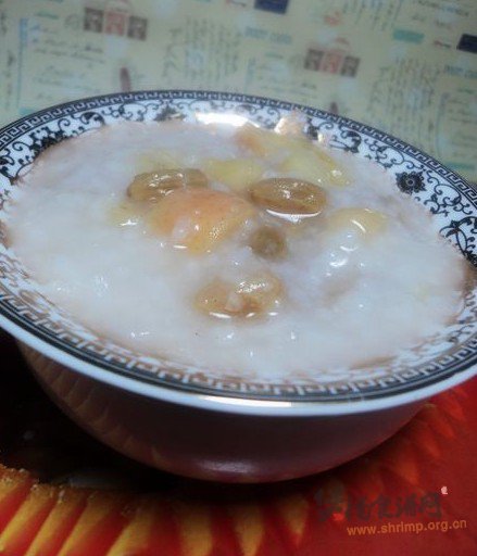 苹果葡萄干蜂蜜粥的做法