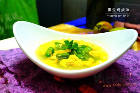 蚕豆鸡蛋汤的做法