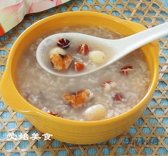 菱角莲子芡实粥的做法