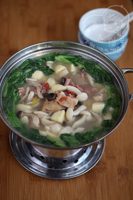 茨菰炖咸鸭的做法
