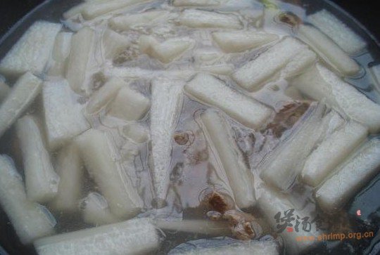 白萝卜牛肉汤的做法