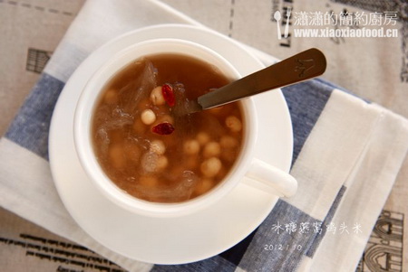 冰糖燕窝鸡头米的做法