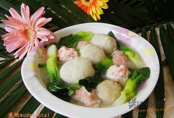 杂丸菜心汤的做法