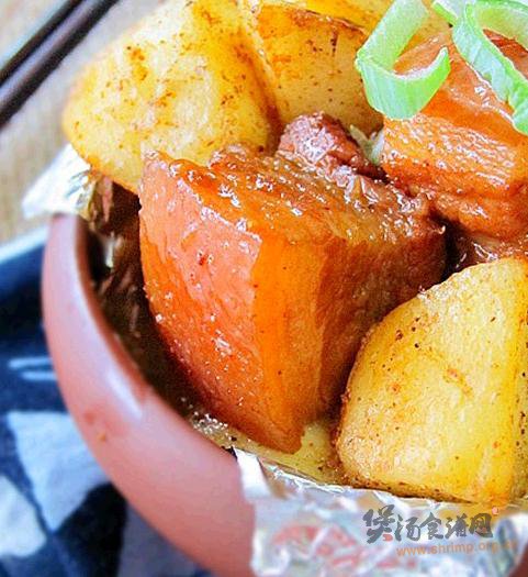 酥皮土豆炖肉的做法