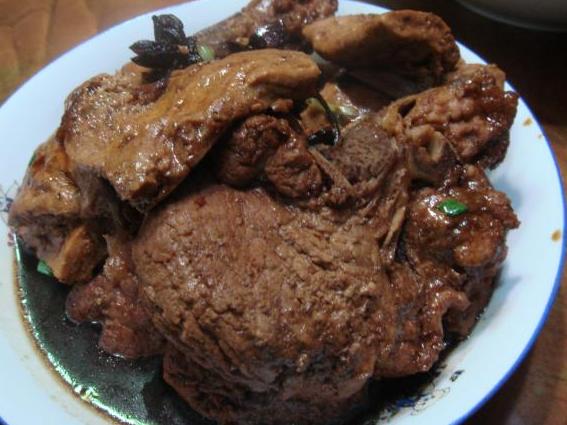 豆腐干炖排骨的做法