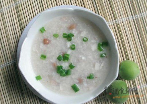 鱼茸花生粥的做法