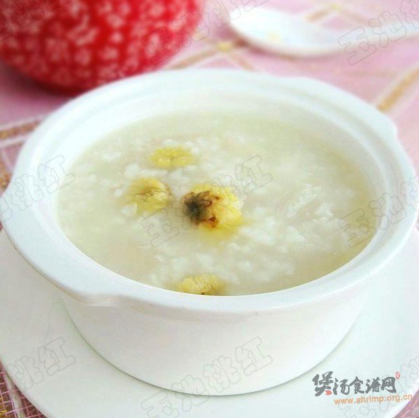 雪梨菊花粥的做法