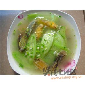 黄瓜汆肉片汤的做法