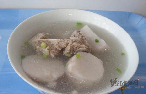 排骨芋头汤的做法