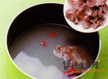 大枣枸杞羊肉汤的做法
