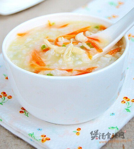 胡萝卜香芹鸡丝粥的做法