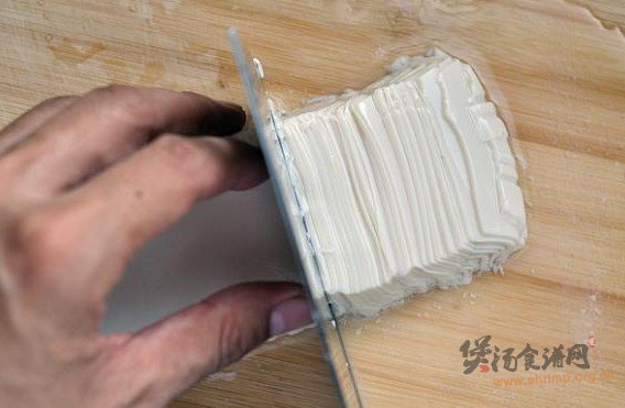 干贝内酯豆腐丝汤的做法