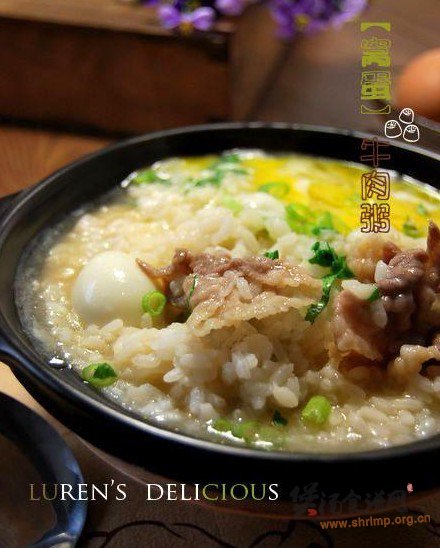 窝蛋生滚牛肉粥的做法