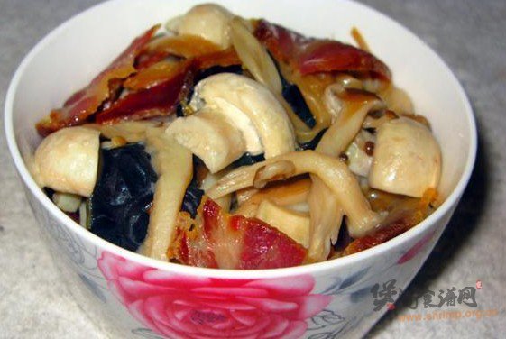 原味鲜菌煲的做法
