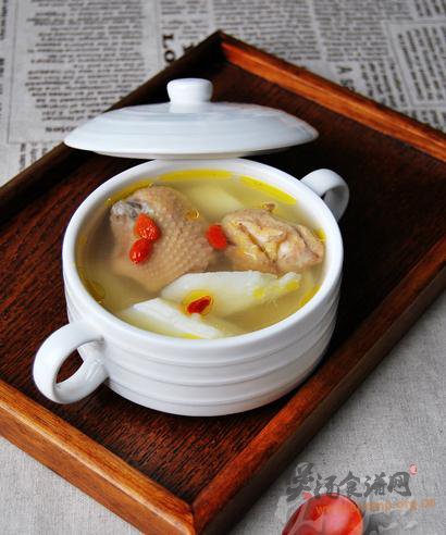 山药炖鸡汤的做法