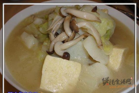 蟹味菇多宝汤的做法