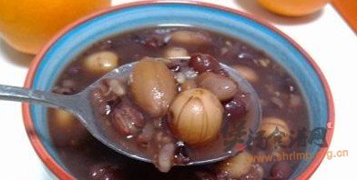 红豆杂粮粥的做法