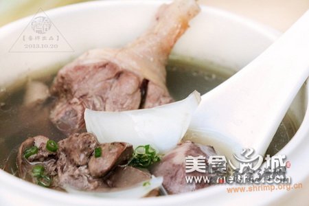 百合鸭肝汤的做法