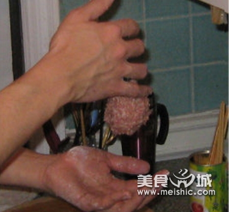 清水鲜藕狮子头的做法
