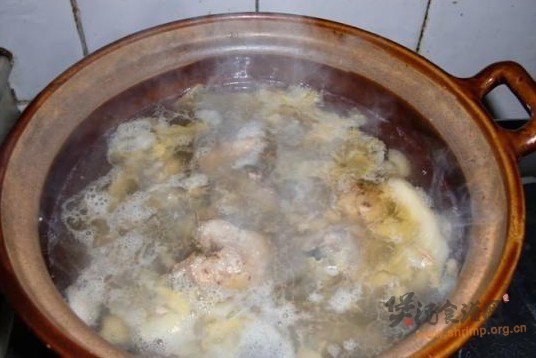 咸菜唐狮汤的做法