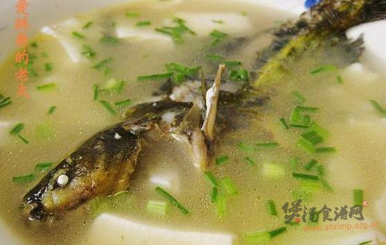 昂刺鱼炖豆腐的做法