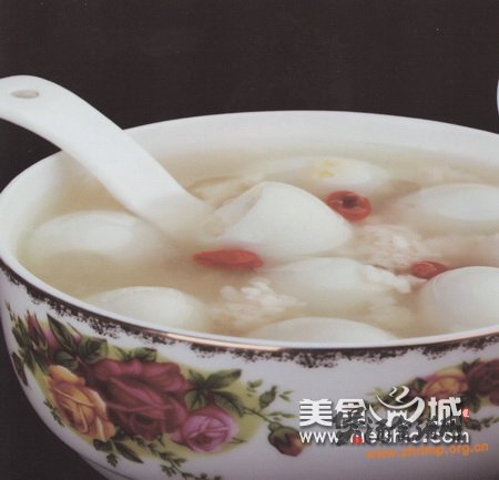 鸽蛋酒糟汤的做法