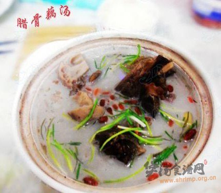 腊骨藕汤的做法