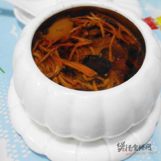 虫草花炖鹌鹑的做法