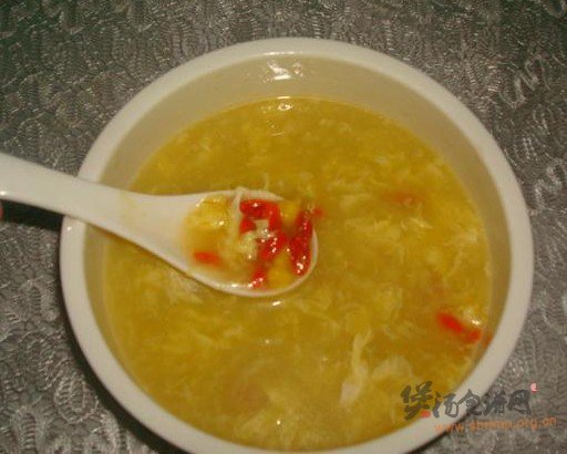 枸杞鸡汁玉米羹的做法