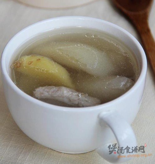 川贝雪梨排骨汤的做法
