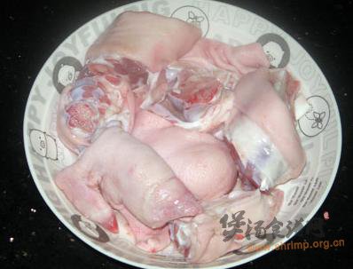 五指毛桃煲猪手汤的做法
