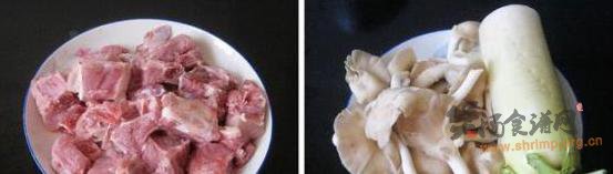 秀珍菇萝卜炖排骨的做法