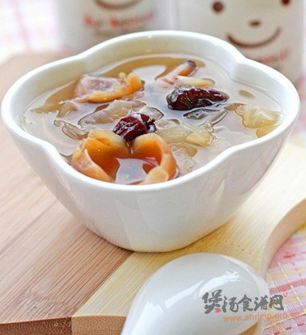 桂圆红枣银耳汤的做法