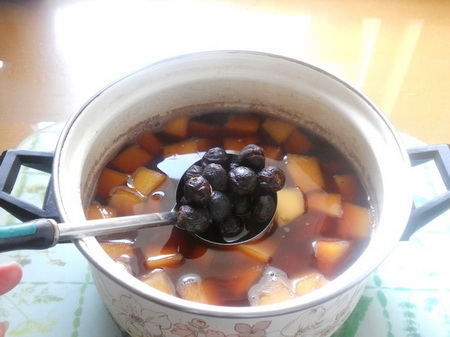 木瓜红豆桂圆甜汤的做法