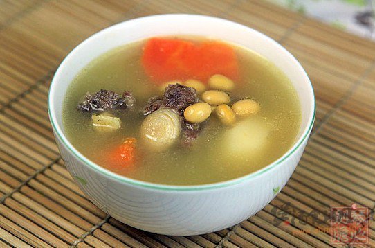 黄豆牛尾汤的做法