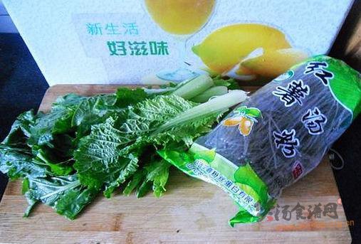 小白菜炖红薯粉的做法