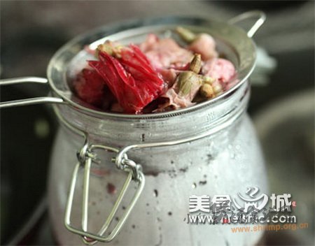 玫瑰洛神饮的做法