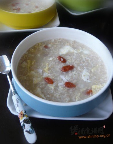鸡蛋麦片粥的做法