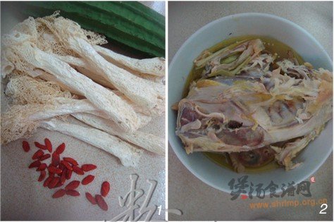 玉带竹荪鸡汤的做法